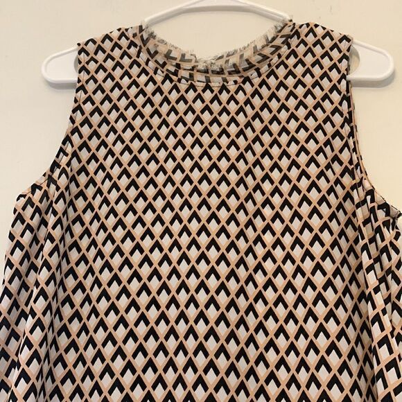 Who What Wear tan black sleeveless blouse with frayed edges Size M Length 26” - Picture 2 of 8